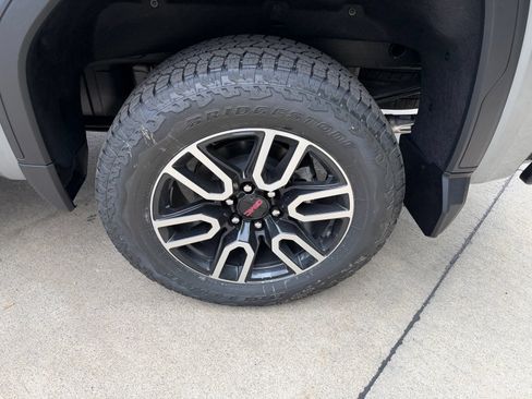 New 2026 GMC Sierra 1500 AT4 w/ AT4 Premium Package AWD/4WD image 37