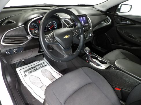Used 2024 Chevrolet Malibu RS FWD image 10