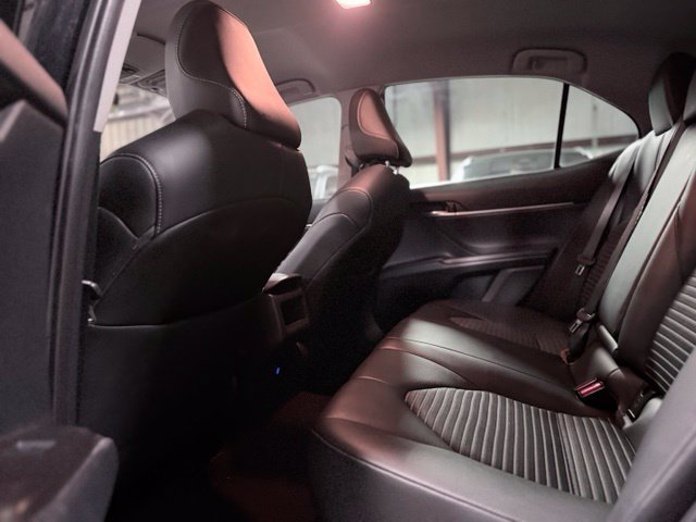 Used 2023 Toyota Camry SE FWD image 11