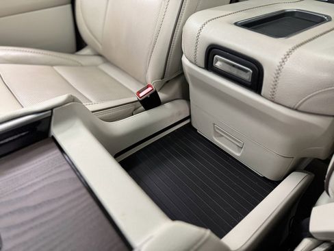 Used 2021 GMC Yukon Denali w/ Denali Premium Package image 33