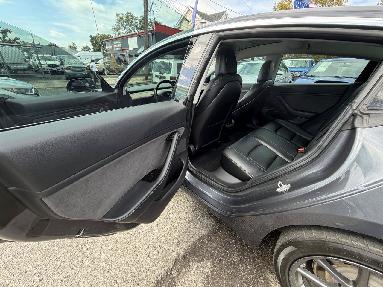 Used 2018 Tesla Model 3 Long Range AWD/4WD image 19