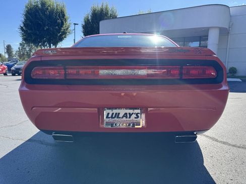 Used 2009 Dodge Challenger R/T RWD image 4