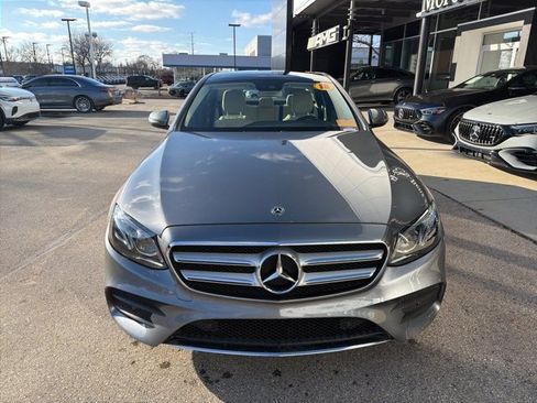 Certified 2018 Mercedes-Benz E 300 4MATIC image 8