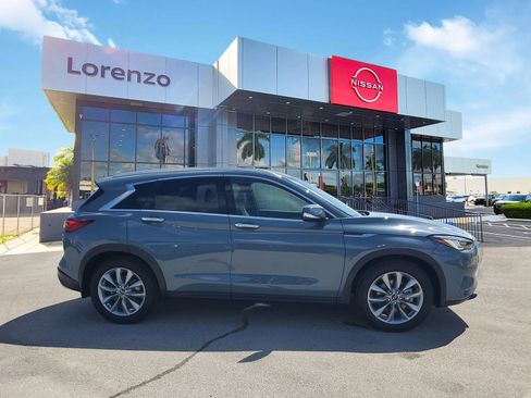 Used 2022 INFINITI QX50 Essential image 4