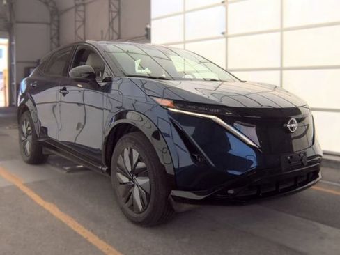 Used 2024 Nissan Ariya AWD image 4