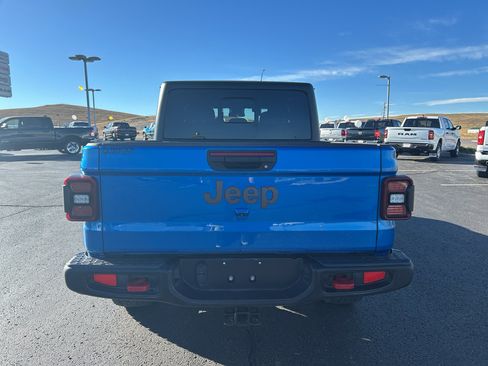 Certified 2024 Jeep Gladiator Rubicon w/ Convenience Group image 6