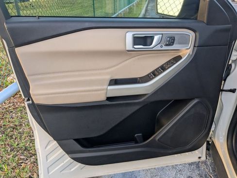 Used 2021 Ford Explorer Limited w/ Equipment Group 301A image 14