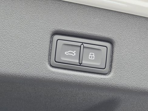 New 2026 Audi Q5 Premium Plus image 18