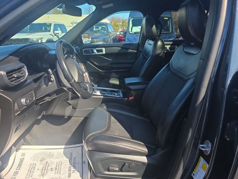 Used 2022 Ford Explorer ST image 23