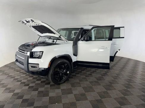 Used 2022 Land Rover Defender 110 X-Dynamic HSE AWD/4WD image 10
