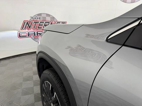 Used 2025 Chevrolet Traverse LT w/ Sun and Wheel Package AWD/4WD image 29