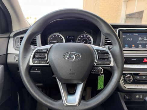 Used 2019 Hyundai Sonata SE image 9