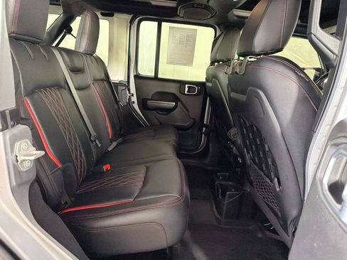 Used 2021 Jeep Wrangler Unlimited Rubicon AWD/4WD image 30