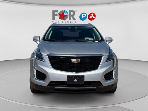Used 2017 Cadillac XT5 Premium Luxury w/ Driver Assist Package FWD image 8
