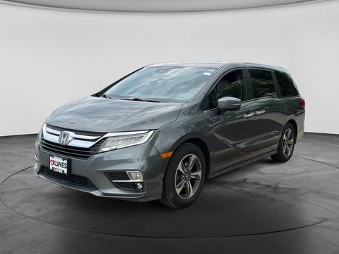 Used 2018 Honda Odyssey Touring image 4