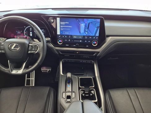 Used 2024 Lexus TX 500h AWD w/ Technology Package image 8