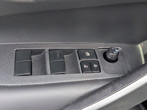 Used 2024 Toyota Corolla SE image 18