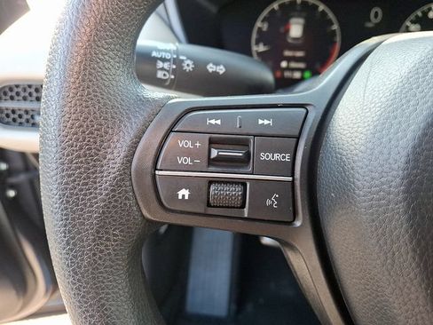 Used 2023 Honda HR-V LX image 21