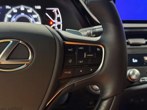 Used 2025 Lexus ES 300h Ultra Luxury w/ Accessory Package (Z2) FWD image 20
