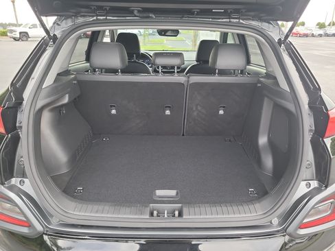 Used 2021 Hyundai Kona Ultimate FWD image 11