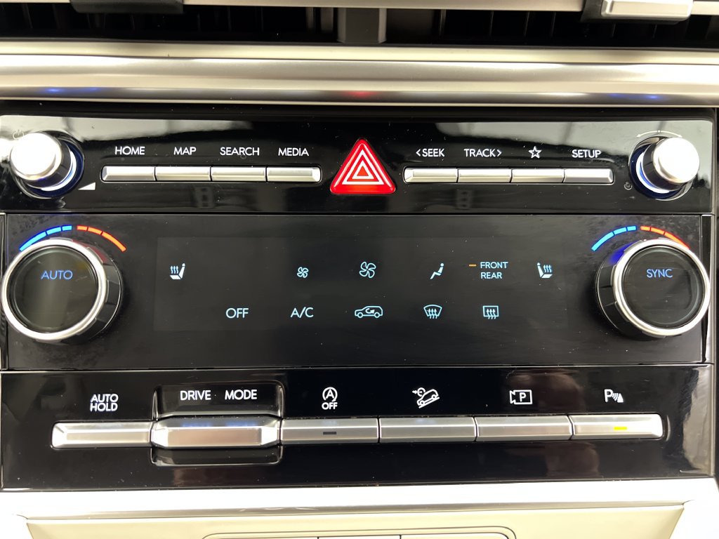 Used 2025 Hyundai Santa Fe SEL FWD image 55