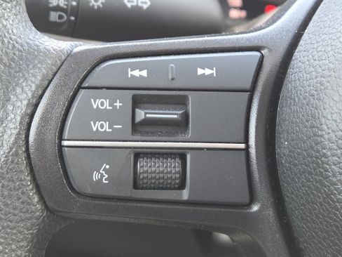 Used 2025 Honda Accord SE image 30