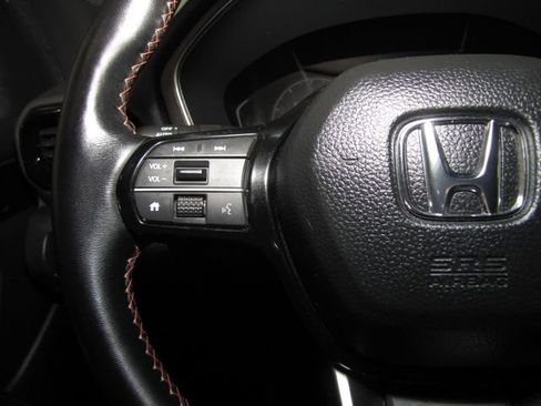 Certified 2024 Honda Pilot TrailSport image 5