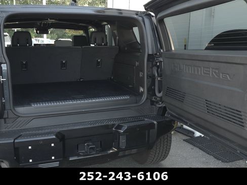 Used 2025 GMC Hummer EV 3X AWD/4WD image 37