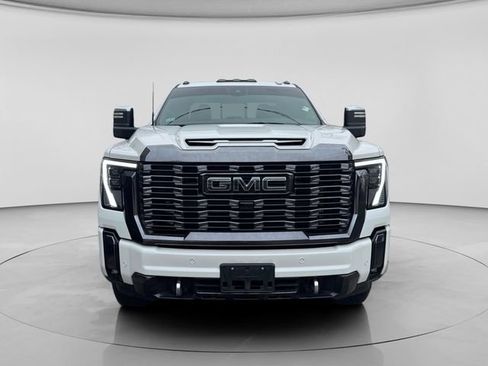 Used 2024 GMC Sierra 2500 Denali Ultimate image 11