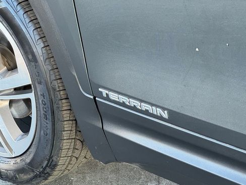 Used 2020 GMC Terrain SLT image 5