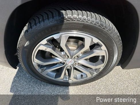 Used 2019 GMC Terrain SLT w/ Preferred Package FWD image 17