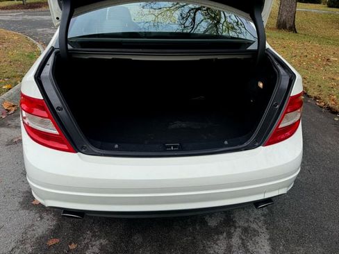 Used 2008 Mercedes-Benz C 300 Sport image 27