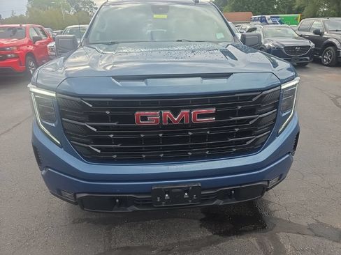Used 2024 GMC Sierra 1500 Elevation AWD/4WD image 3