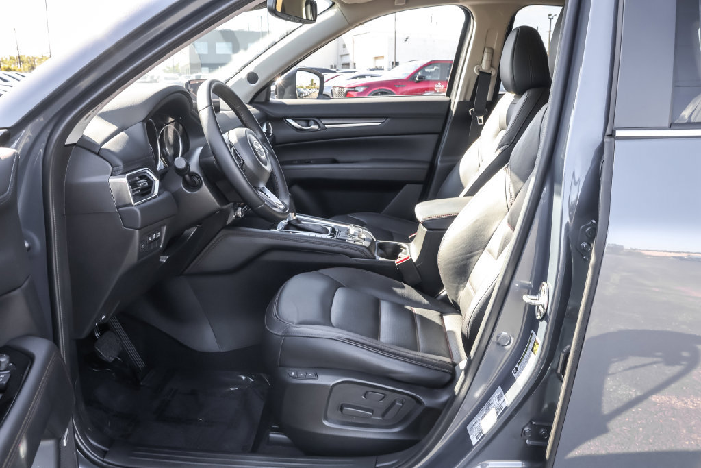 Used 2024 MAZDA CX-5 Carbon Edition AWD/4WD image 6