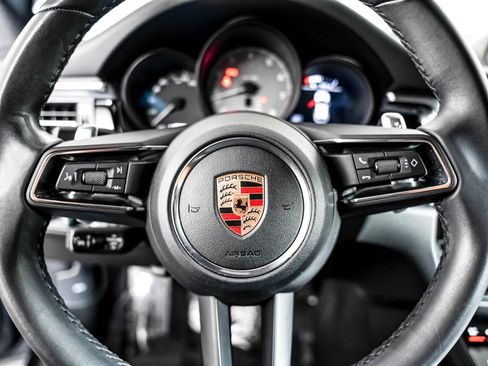 Certified 2023 Porsche Macan S AWD/4WD image 17