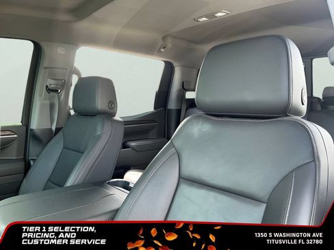 Used 2025 GMC Sierra 1500 SLT w/ SLT Premium Plus Package AWD/4WD image 20