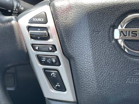 Used 2017 Nissan Titan SV RWD image 27