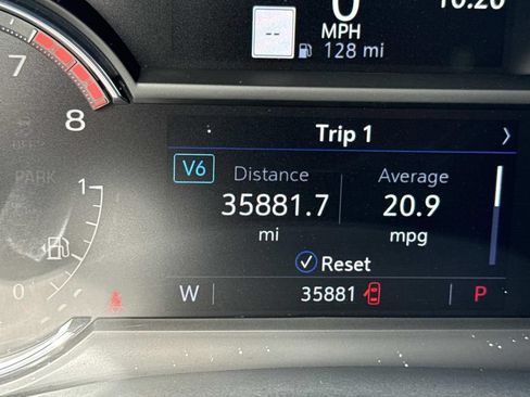 Used 2023 Cadillac XT5 Premium Luxury FWD image 38