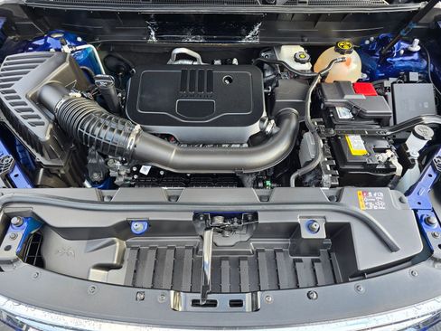 Used 2023 GMC Acadia SLT image 34