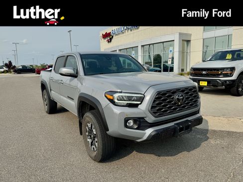 Used 2021 Toyota Tacoma TRD Off-Road AWD/4WD image 1