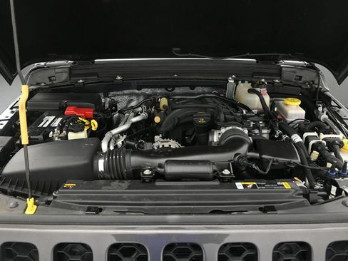 Used 2024 Jeep Wrangler Unlimited Sport AWD/4WD image 16