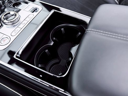 Used 2023 Bentley Flying Spur S V8 AWD/4WD image 72