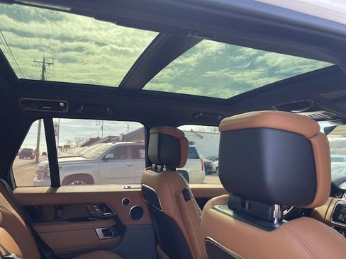 Used 2021 Land Rover Range Rover Autobiography image 19