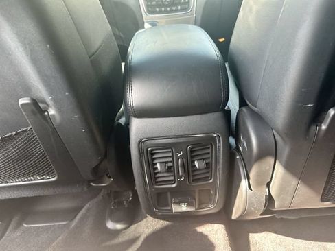 Used 2018 Jeep Grand Cherokee Altitude AWD/4WD image 23