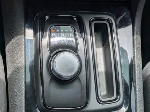 Used 2020 Chrysler 300 S RWD image 13