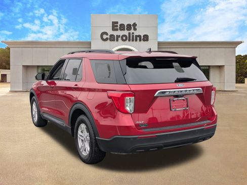 Used 2022 Ford Explorer XLT image 5