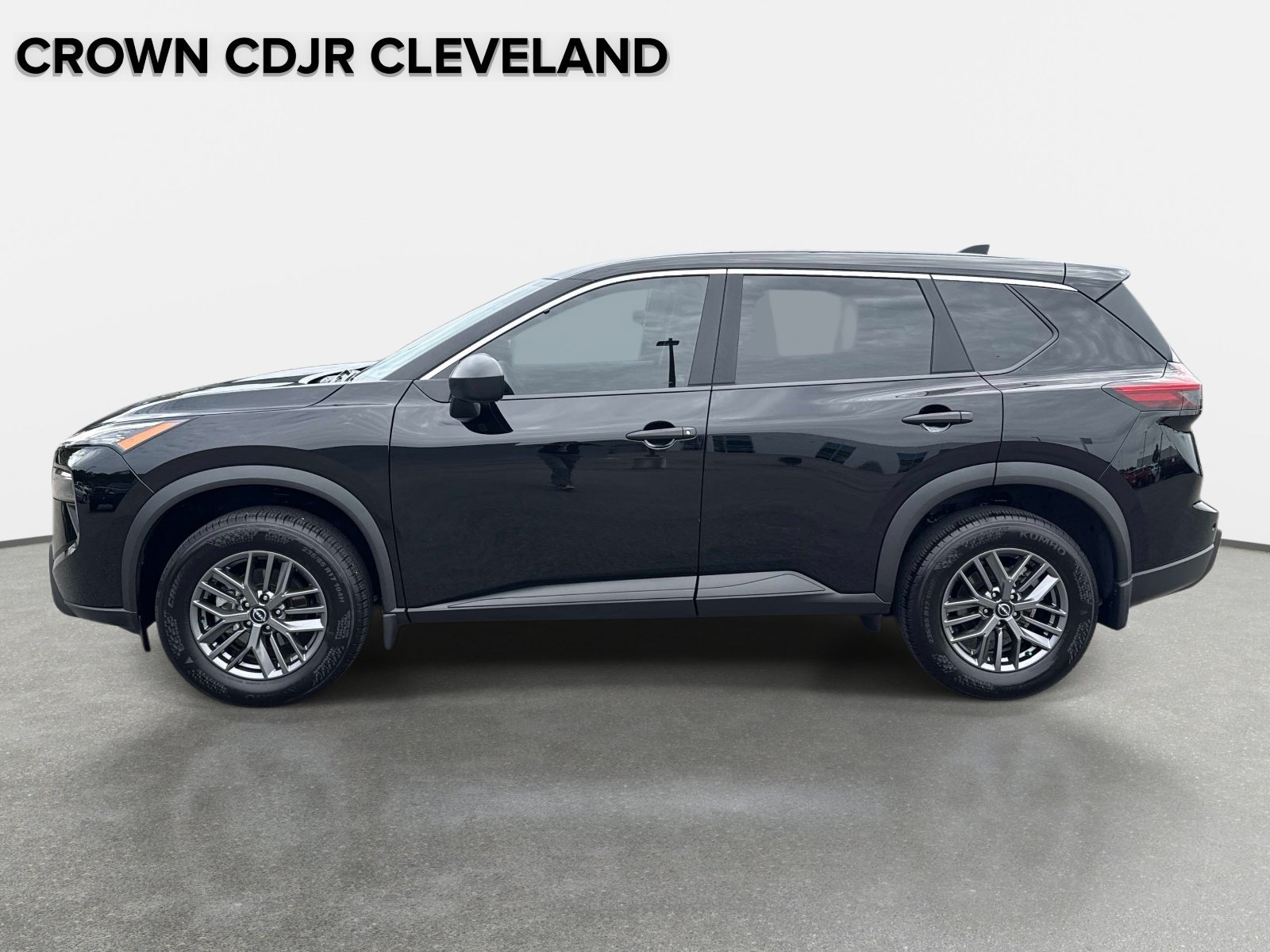 Used 2026 Nissan Rogue S FWD image 7