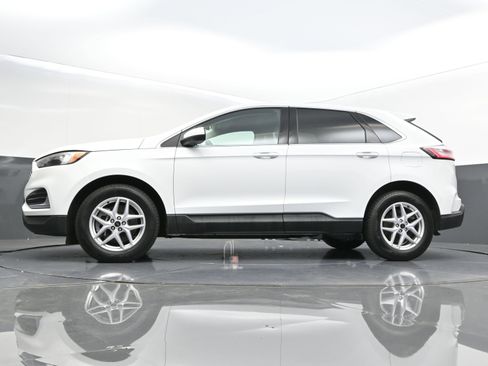 Used 2023 Ford Edge SEL image 47