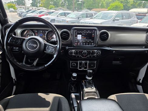 Used 2021 Jeep Gladiator Sport AWD/4WD image 9