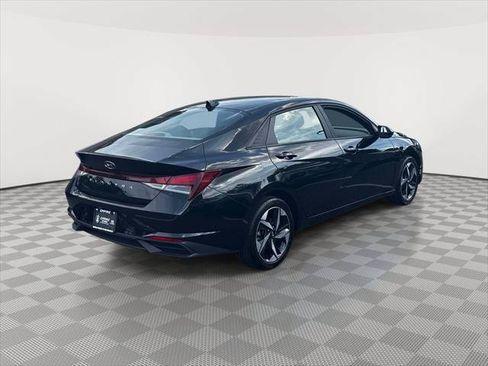 Certified 2023 Hyundai Elantra SEL w/ Convenience Package FWD image 6